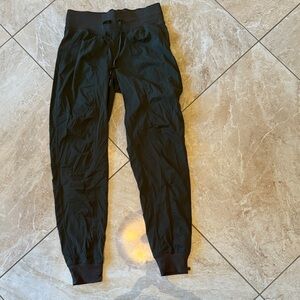 Lululemon Dance studio jogger, Green, size 4